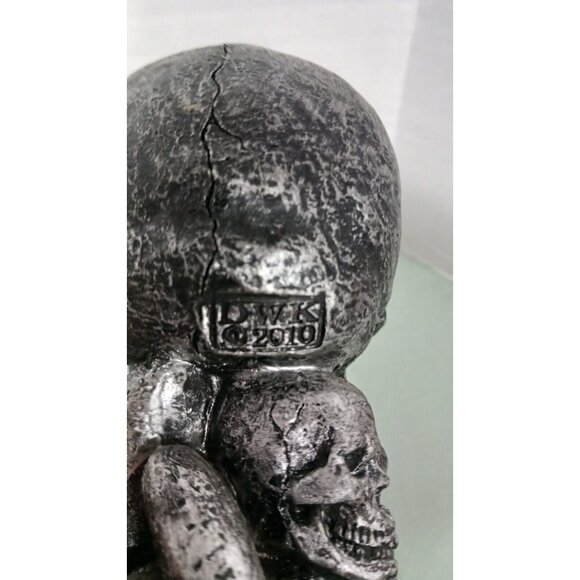 DWK Gothic Skull Bones Salt And Pepper Shaker Holder 2010 - Picture 6 of 7